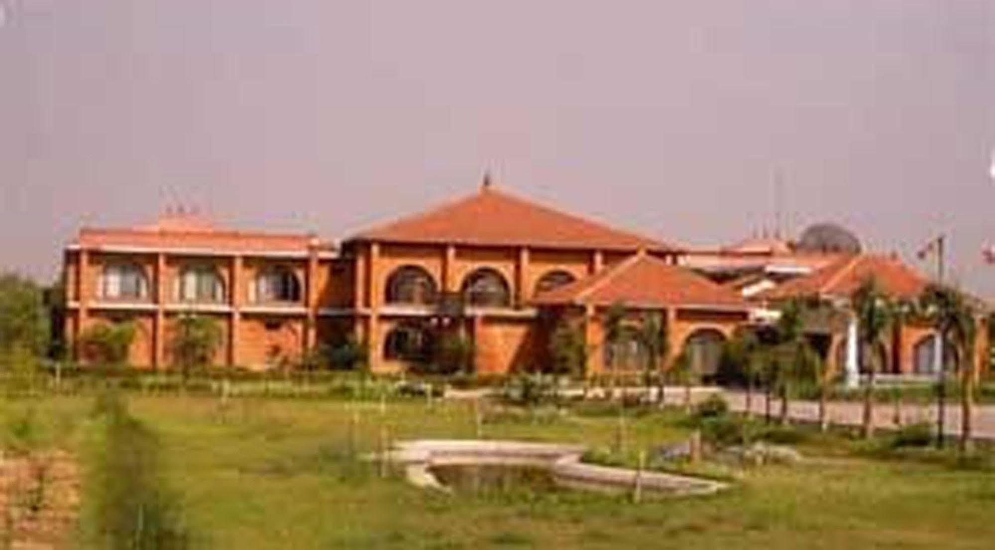 Hotel Lumbini Garden New Crystal Ngoại thất bức ảnh